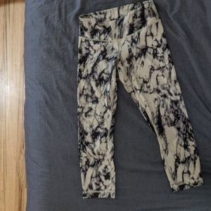 Lululemon tie dye capris
